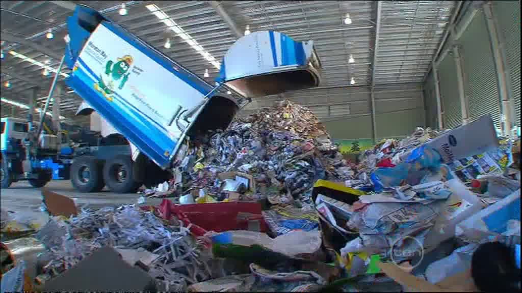 Clip: Totally Wild - Recycling plant sorts out rubbish - ClickView